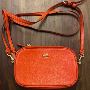 Small Coach crossbody bag